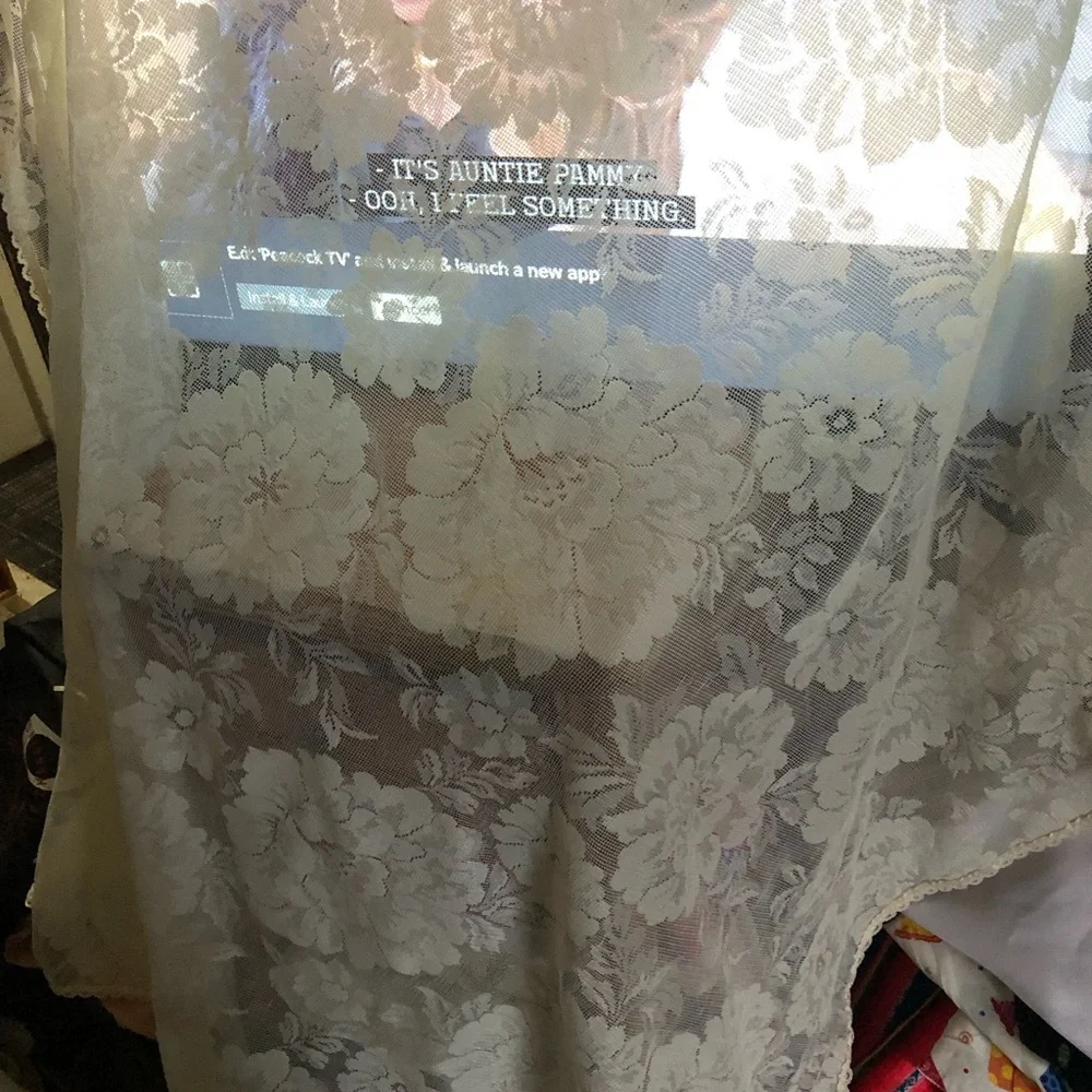 VTG Lace White TableCloth square 60”